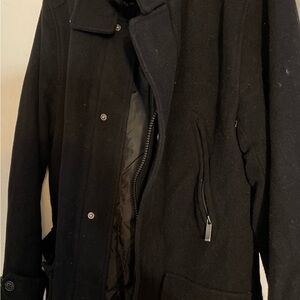 A Nice  And  Warm Men’s Jacket, Medium Size.